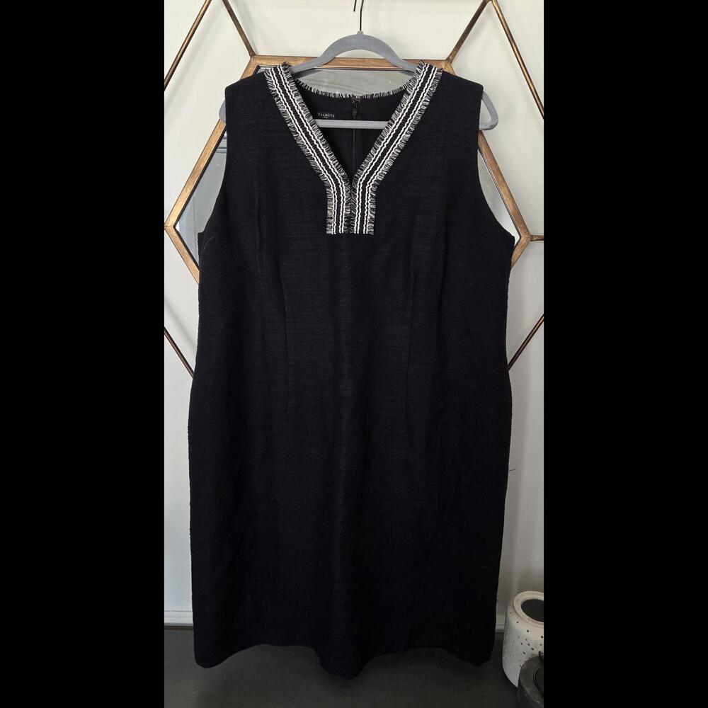 NWT Talbots Black and White V-Neck, size 16 W